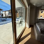 Malia - Alpine Hideaway 빌라 페르티사우