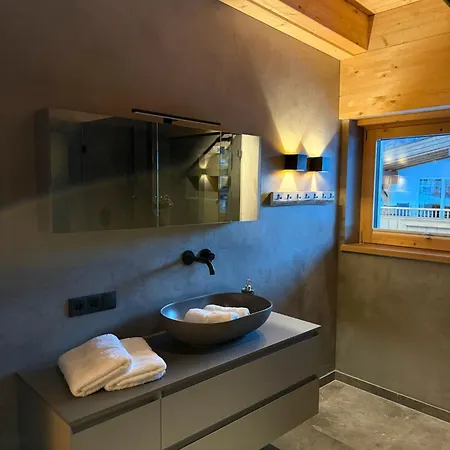 Villa Malia - Alpine Hideaway