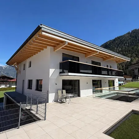 Villa Malia - Alpine Hideaway *