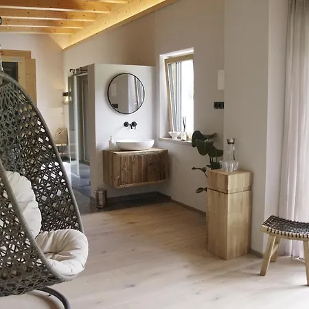 Malia - Alpine Hideaway