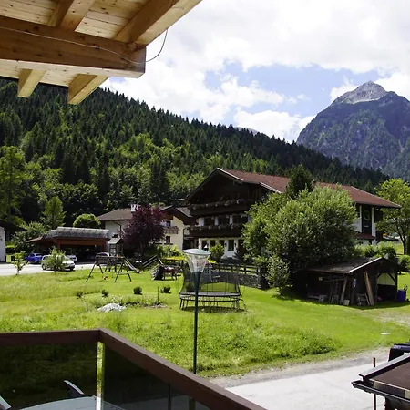 Malia - Alpine Hideaway