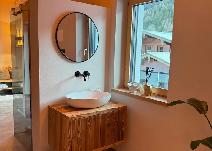 Malia - Alpine Hideaway