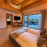 Malia - Alpine Hideaway Vila