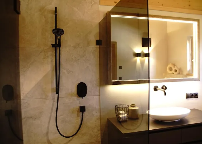 Villa Malia - Alpine Hideaway *