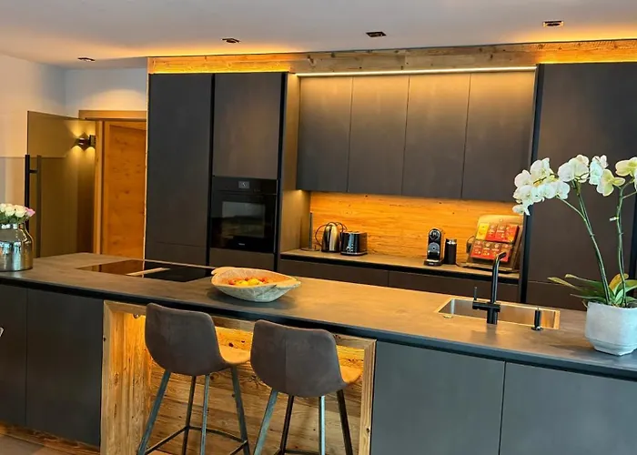 Malia - Alpine Hideaway